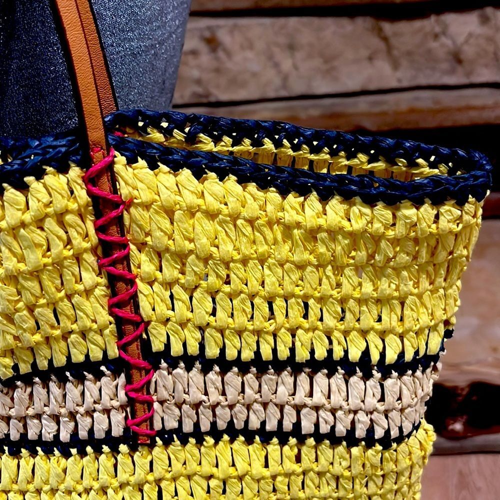 Loft Woven Yellow Beach Tote Bag with Matching Wristlet - Picture 2 of 6